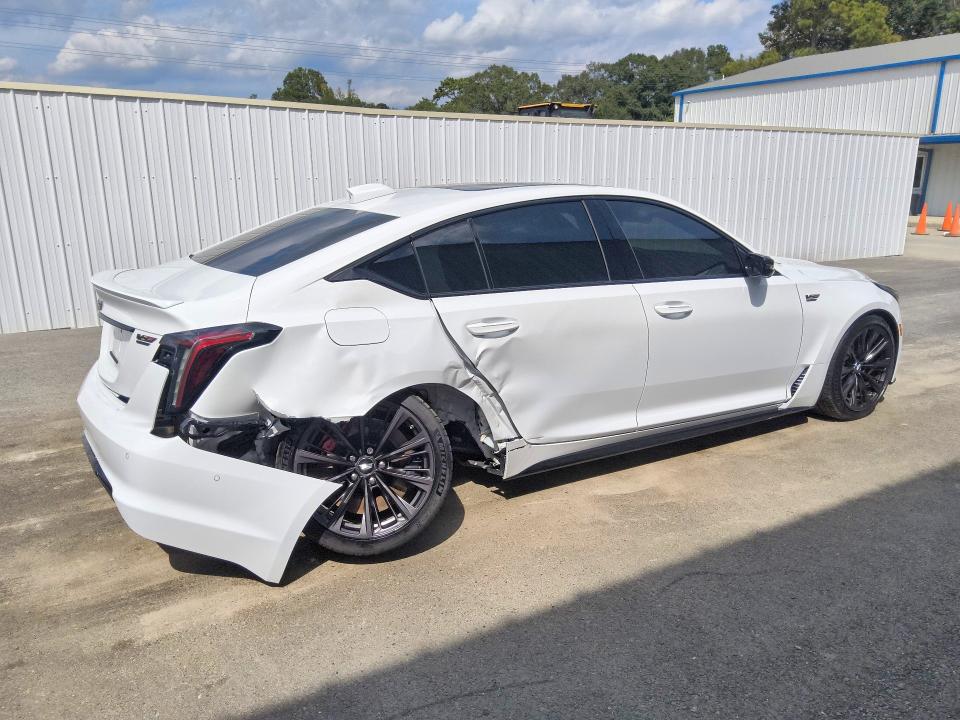 69882666 :رقم المزاد ، 1G6D35R69T0810246 vin ، 2026 Cadillac Ct5-v مزاد بيع