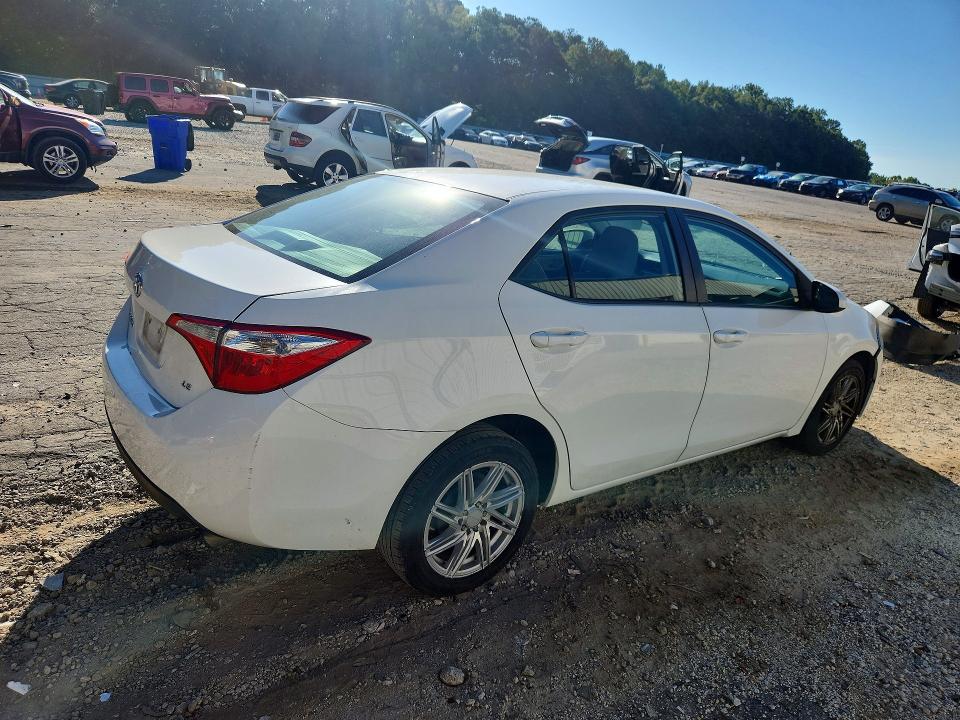 68178926 :رقم المزاد ، 5YFBURHE0FP280275 vin ، 2015 Toyota Corolla مزاد بيع