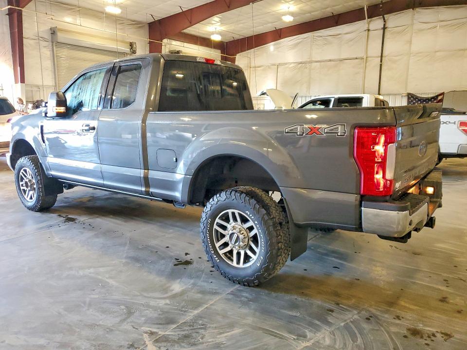 68795146 :رقم المزاد ، 1FT7X2B63HEE26061 vin ، 2017 Ford F250 مزاد بيع