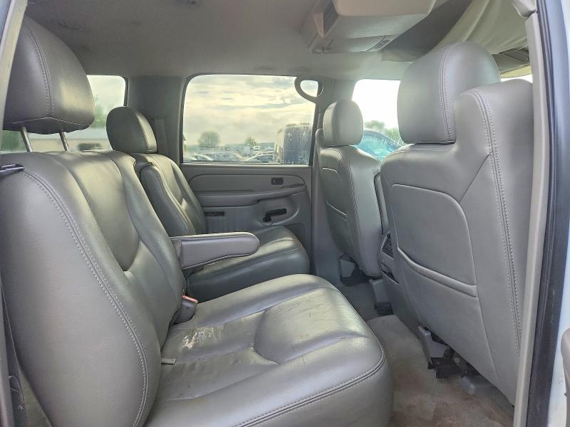 68831956 :رقم المزاد ، 3GNGK26U05G193503 vin ، 2005 Chevrolet Suburban مزاد بيع