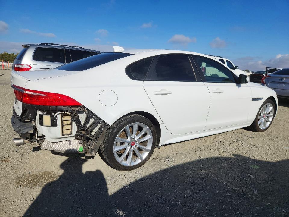 Aukcja sprzedaży 2016 Jaguar Xf, vin: SAJBF4BV5GCY16283, numer aukcji: 68092266