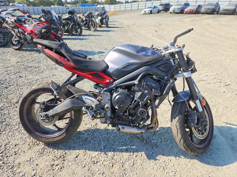 2015 Triumph Motorcycle Street Triple მანქანა იყიდება აუქციონზე, vin: SMTL03NEXFT657917, აუქციონის ნომერი: 68669476