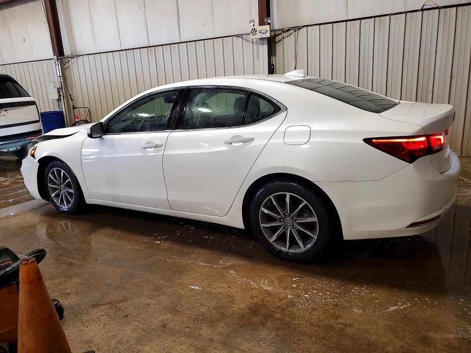 2018 Acura Tlx მანქანა იყიდება აუქციონზე, vin: 19UUB1F30JA011645, აუქციონის ნომერი: 69710856