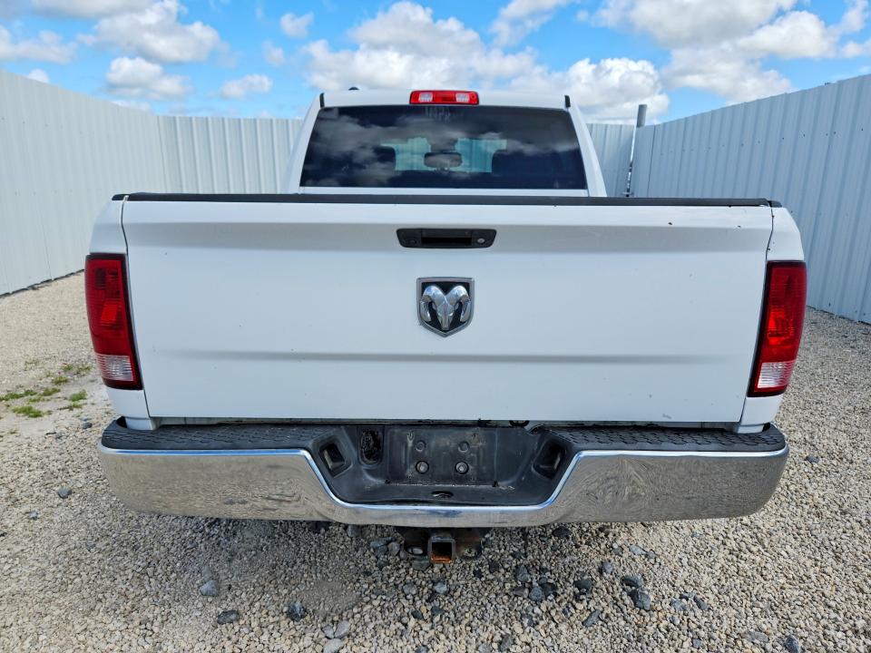 68961756 :رقم المزاد ، 1C6RR6KT5JS156930 vin ، 2018 Ram 1500 مزاد بيع
