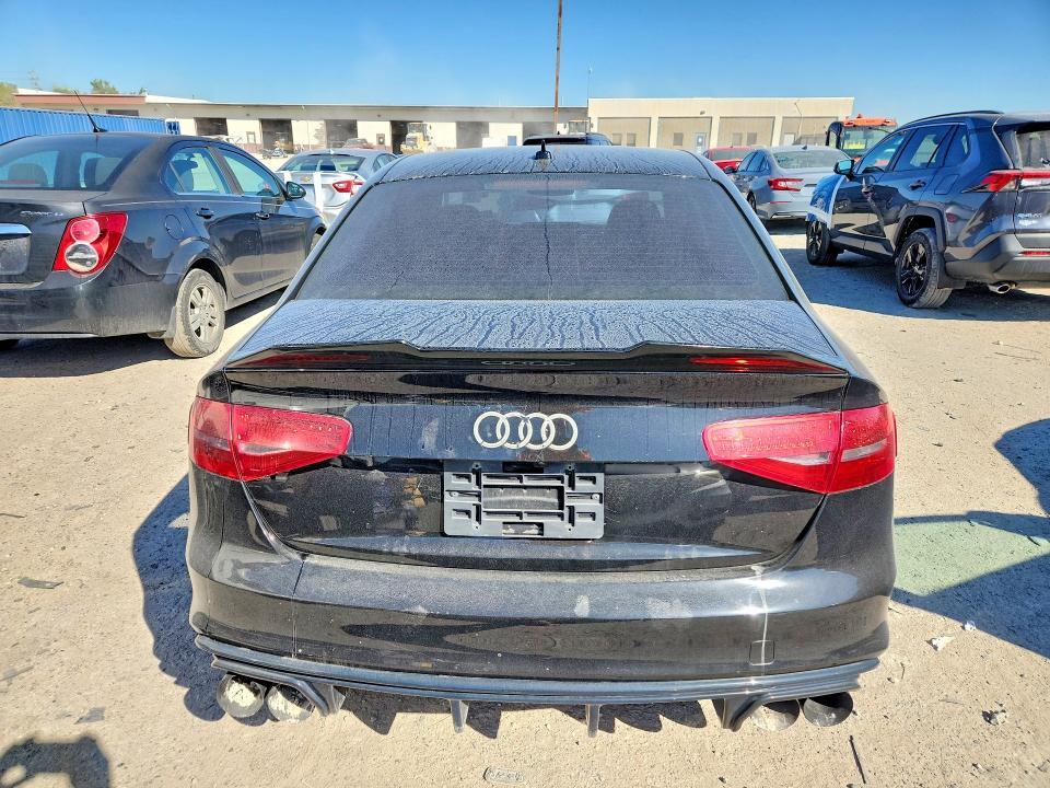 Продажа на аукционе авто 2015 Audi A4, vin: WAUBFAFL9FN002675, номер лота: 70253796