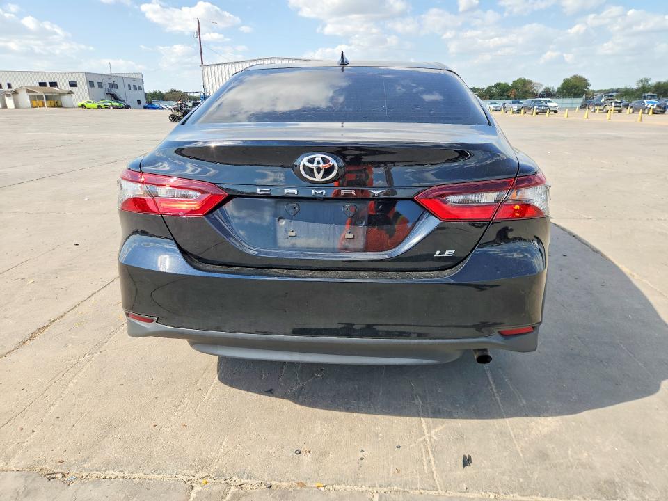 68062136 :رقم المزاد ، 4T1C11AK2PU082294 vin ، 2023 Toyota Camry مزاد بيع