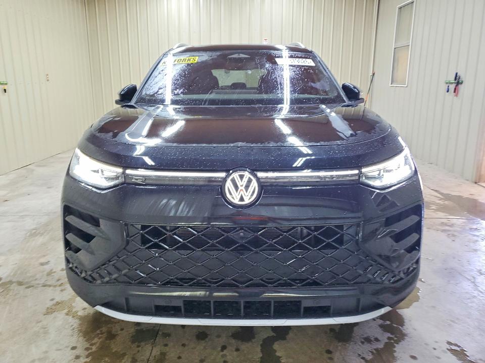 Продажа на аукционе авто 2026 Volkswagen Tiguan, vin: 3VVUW7RM4TM055990, номер лота: 68379026
