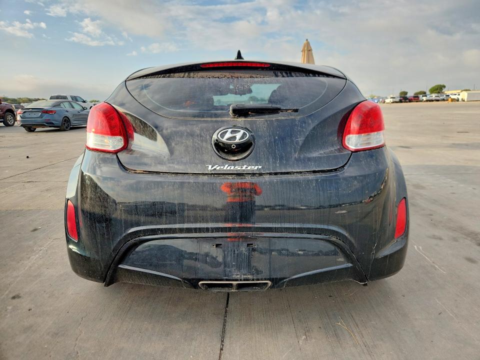 Продажа на аукционе авто 2017 Hyundai Veloster, vin: KMHTC6AD5HU324554, номер лота: 67815136