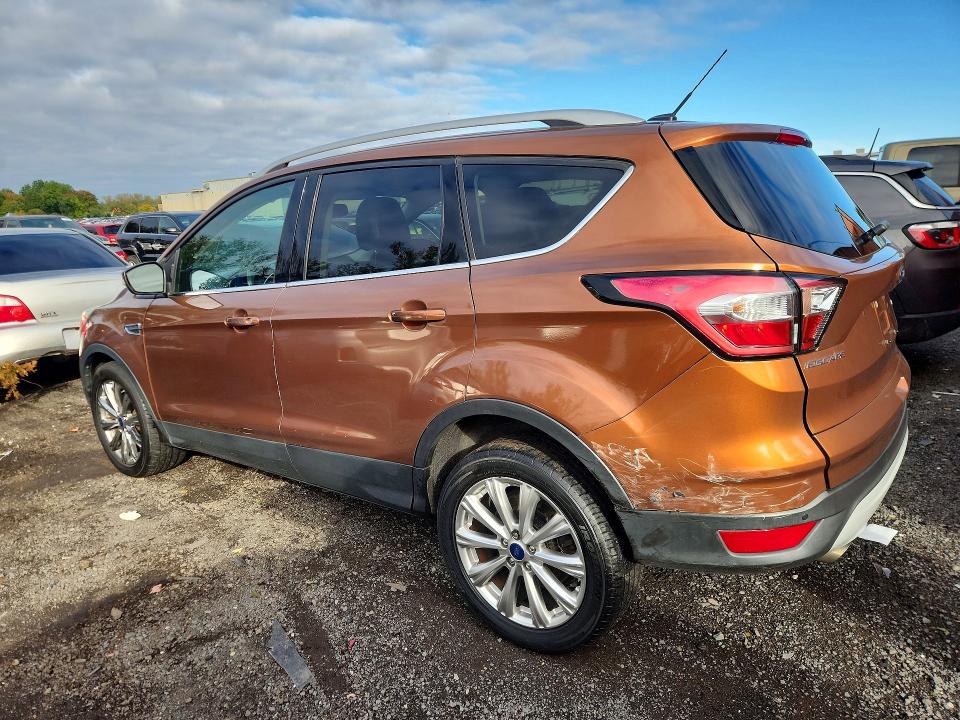 Продаж на аукціоні авто 2017 Ford Escape, vin: 1FMCU9J9XHUE25356, номер лоту: 70872596