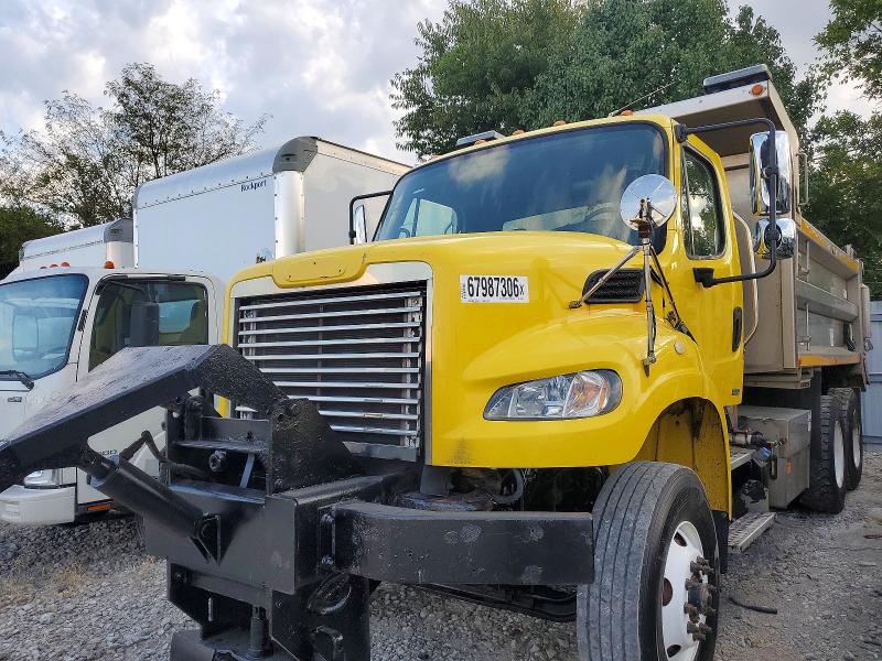 Продажа на аукционе авто 2011 Freightliner M2, vin: 1FVHC3BS1BHAY6487, номер лота: 67987306