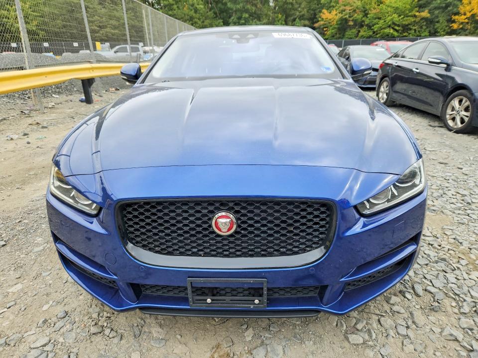 Продажа на аукционе авто 2017 Jaguar Xe, vin: SAJAK4BV9HA952033, номер лота: 69687736