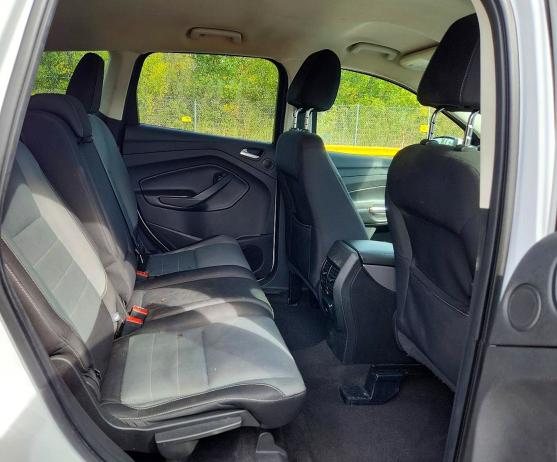 70325746 :رقم المزاد ، 1FMCU9GX6GUC17060 vin ، 2016 Ford Escape مزاد بيع