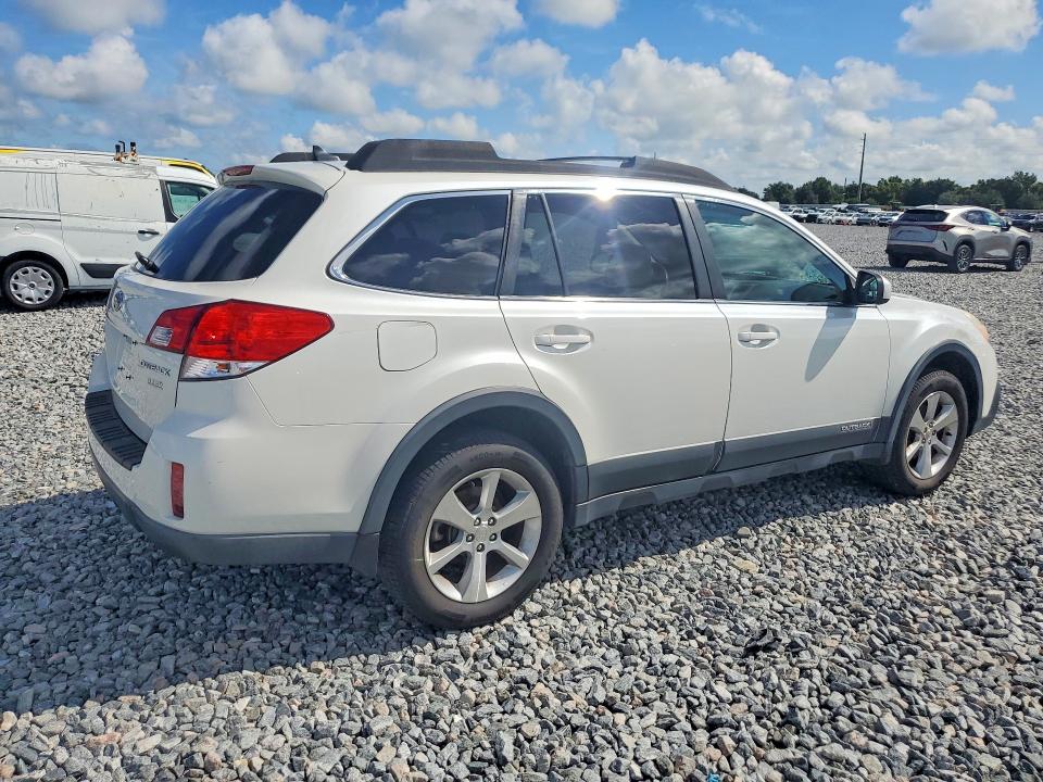 68366886 :رقم المزاد ، 4S4BRBKC5D3238900 vin ، 2013 Subaru Outback مزاد بيع