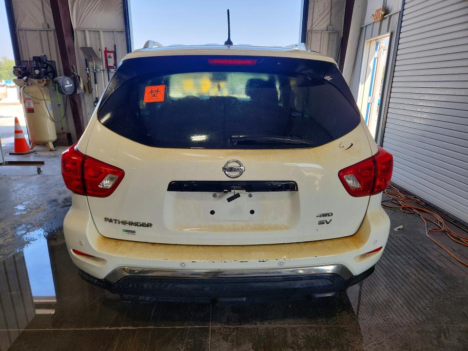 Продажа на аукционе авто 2018 Nissan Pathfinder, vin: 5N1DR2MM5JC647022, номер лота: 65837216