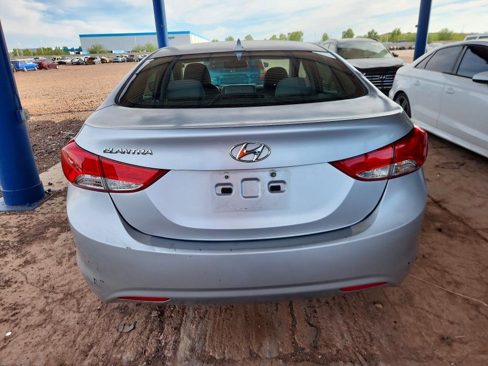 2013 Hyundai Elantra მანქანა იყიდება აუქციონზე, vin: 5NPDH4AE0DH259317, აუქციონის ნომერი: 69948406
