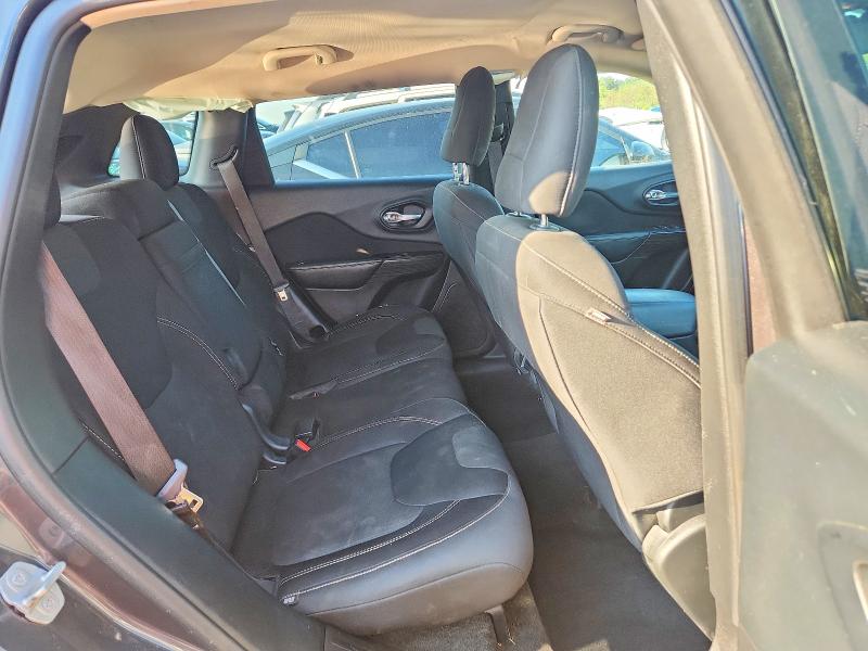 69595536 :رقم المزاد ، 1C4PJMCB6FW740044 vin ، 2015 Jeep Cherokee مزاد بيع