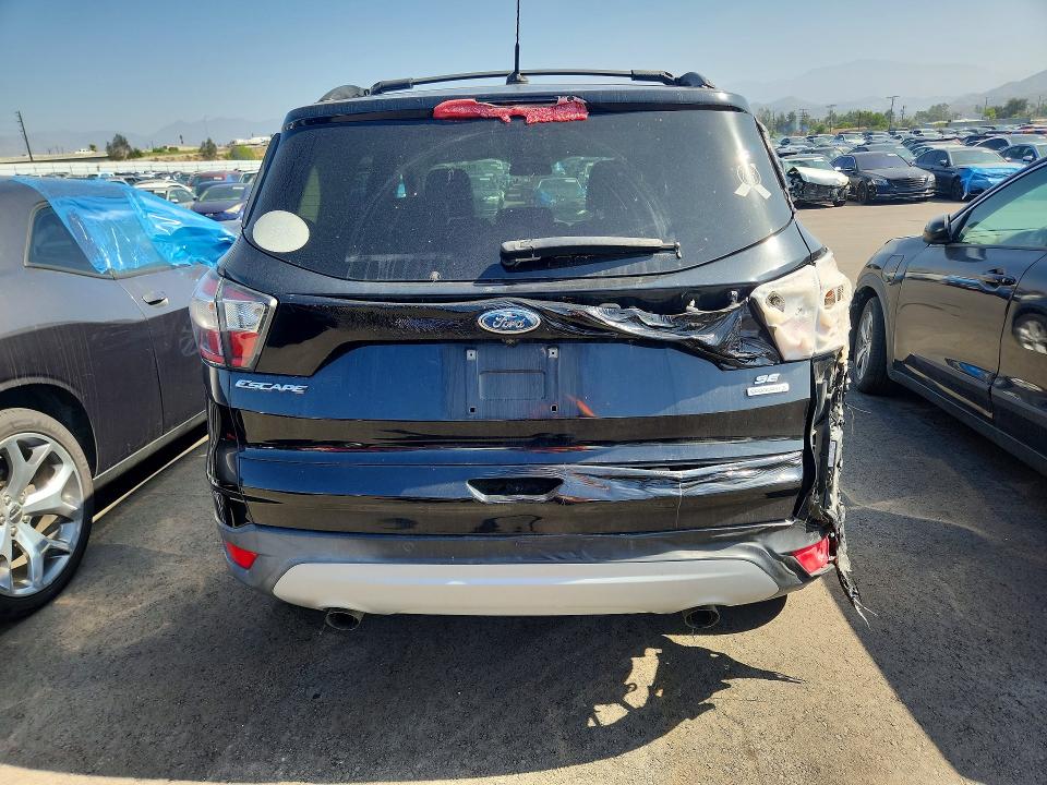 2017 Ford Escape მანქანა იყიდება აუქციონზე, vin: 1FMCU0GD9HUA95068, აუქციონის ნომერი: 68551436