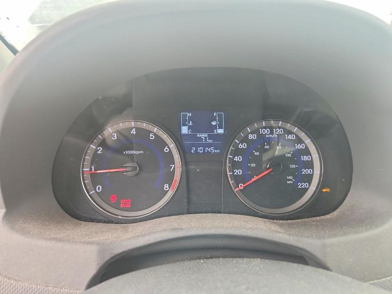 69071456 :رقم المزاد ، KMHCT4AE2FU806411 vin ، 2015 Hyundai Accent مزاد بيع