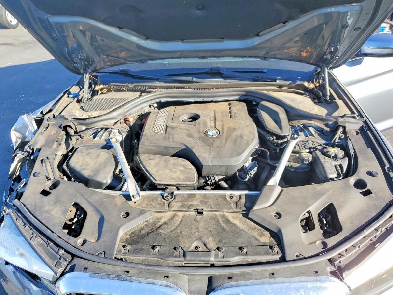 70361086 :رقم المزاد ، WBAJA5C55JWA57301 vin ، 2018 Bmw 530 مزاد بيع