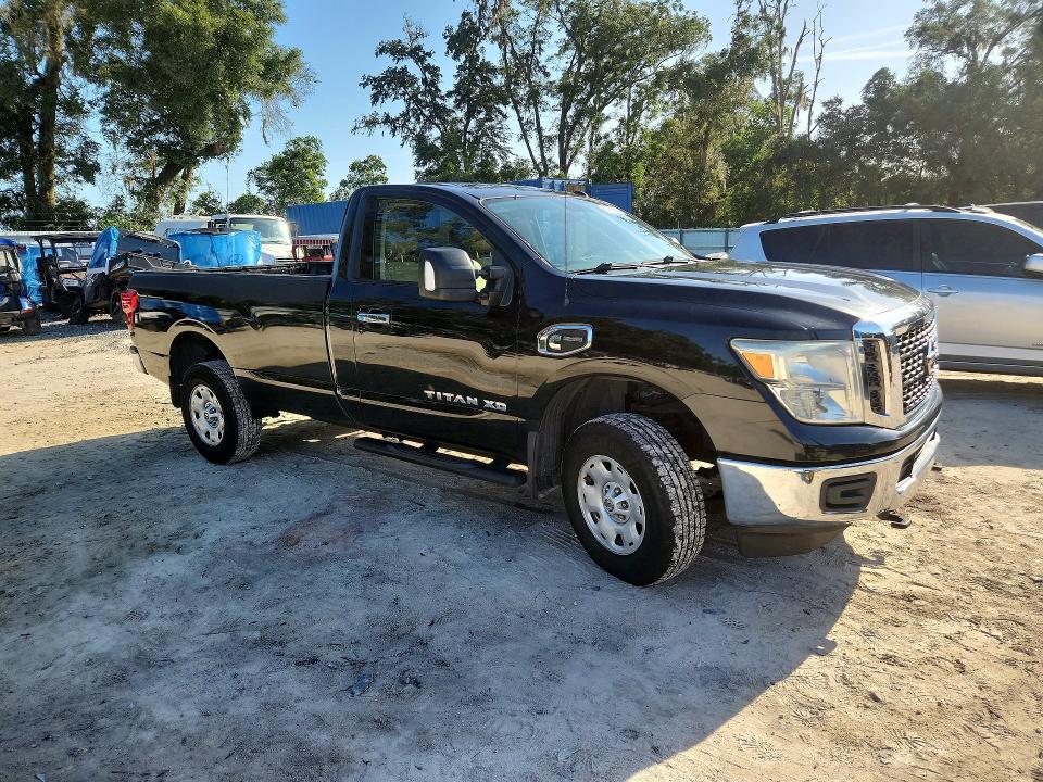 69169866 :رقم المزاد ، 1N6BA1R97HN519877 vin ، 2017 Nissan Titan Xd مزاد بيع