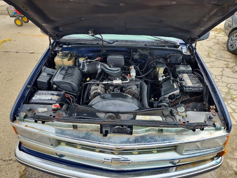 1999 Chevrolet Tahoe მანქანა იყიდება აუქციონზე, vin: 1GNEK13R9XJ322714, აუქციონის ნომერი: 66757856