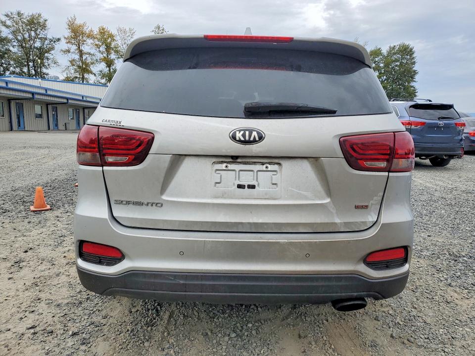 2019 Kia Sorento მანქანა იყიდება აუქციონზე, vin: 5XYPGDA31KG438713, აუქციონის ნომერი: 70480656