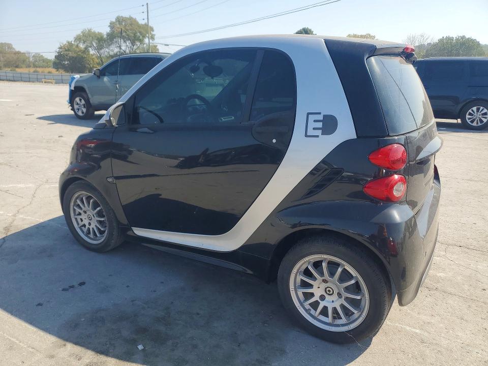 69731126 :رقم المزاد ، WMEEJ9AA6DK696731 vin ، 2013 Smart Fortwo مزاد بيع