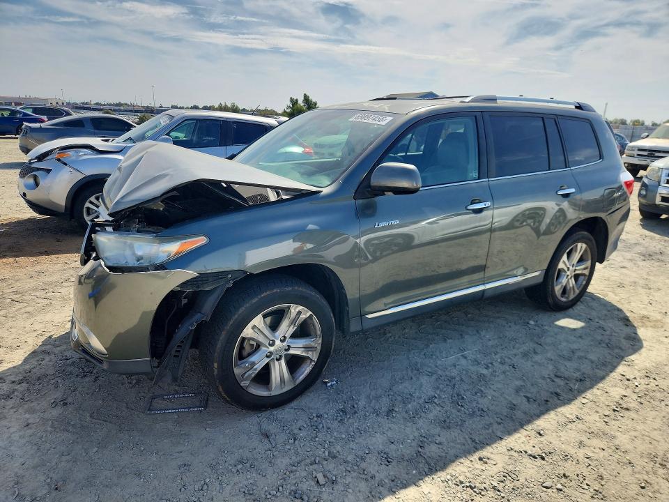 2013 Toyota Highlander მანქანა იყიდება აუქციონზე, vin: 5TDDK3EH4DS271660, აუქციონის ნომერი: 69897456