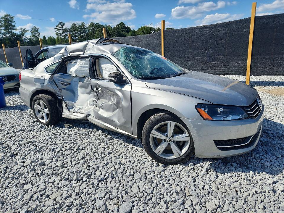 2013 Volkswagen Passat მანქანა იყიდება აუქციონზე, vin: 1VWBP7A39DC141138, აუქციონის ნომერი: 68023886