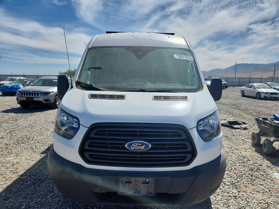 2018 Ford Transit მანქანა იყიდება აუქციონზე, vin: 1FTYR2CM2JKA38693, აუქციონის ნომერი: 68691276
