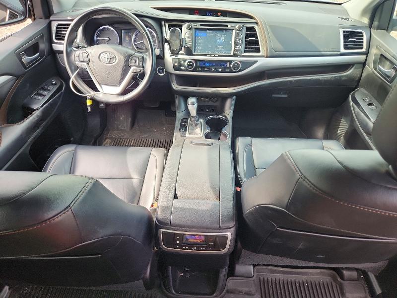 68051706 :رقم المزاد ، 5TDJZRFH4KS613380 vin ، 2019 Toyota Highlander مزاد بيع