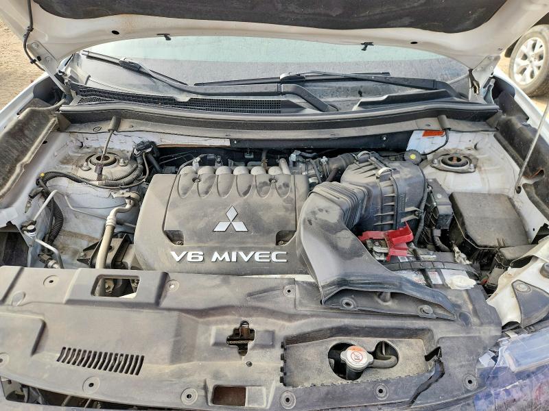 69936866 :رقم المزاد ، JA4JZ4AX5JZ613610 vin ، 2018 Mitsubishi Outlander مزاد بيع