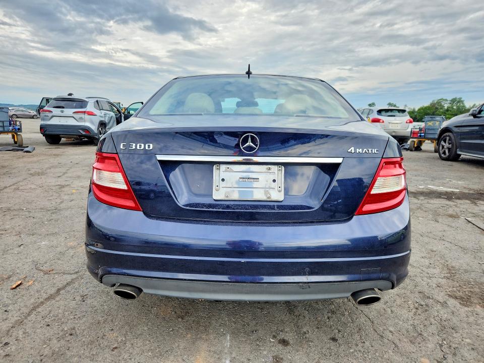 2011 Mercedes-benz C მანქანა იყიდება აუქციონზე, vin: WDDGF8BBXBR144296, აუქციონის ნომერი: 68012806