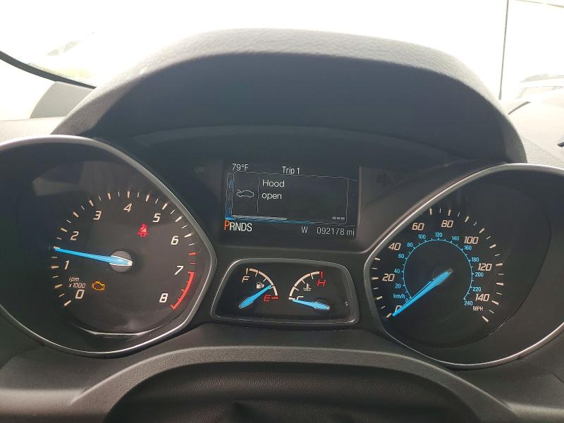 70328336 :رقم المزاد ، 1FMCU9G9XFUC29082 vin ، 2015 Ford Escape مزاد بيع