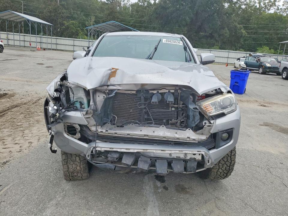 69828636 :رقم المزاد ، 5TFCZ5AN4GX005990 vin ، 2016 Toyota Tacoma مزاد بيع