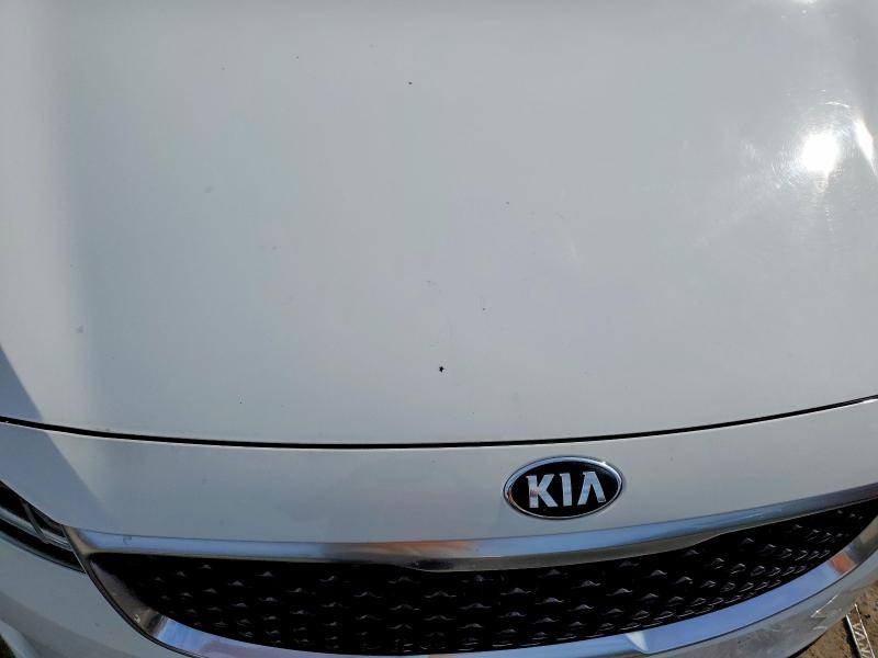 68761496 :رقم المزاد ، KNDMB5C16H6334569 vin ، 2017 Kia Sedona مزاد بيع
