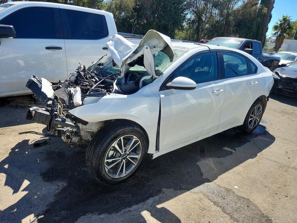68008136 :رقم المزاد ، 3KPF24AD3RE836256 vin ، 2024 Kia Forte مزاد بيع