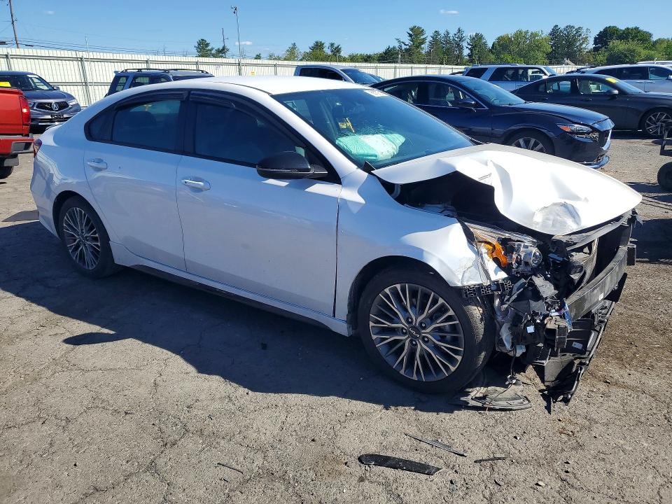 2022 Kia Forte მანქანა იყიდება აუქციონზე, vin: 3KPF54AD6NE435138, აუქციონის ნომერი: 68767516