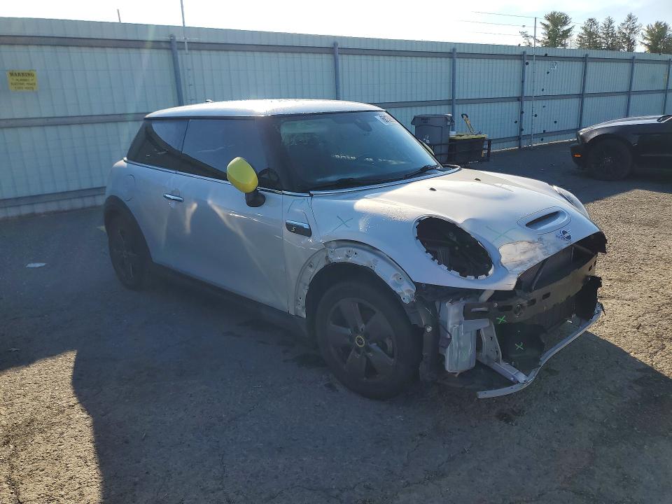 Продаж на аукціоні авто 2022 Mini Cooper, vin: WMW13DJ03N2R88045, номер лоту: 68139696