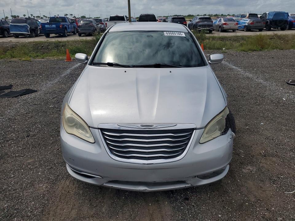 69080166 :رقم المزاد ، 1C3CCBBB8CN299537 vin ، 2012 Chrysler 200 مزاد بيع
