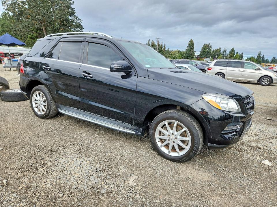 70100906 :رقم المزاد ، 4JGDA5HB3FA548588 vin ، 2015 Mercedes-benz Ml مزاد بيع