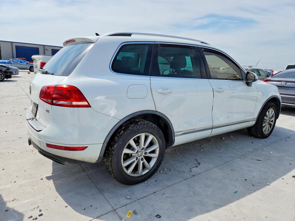 Продаж на аукціоні авто 2014 Volkswagen Touareg, vin: WVGEF9BP1ED002693, номер лоту: 68604636