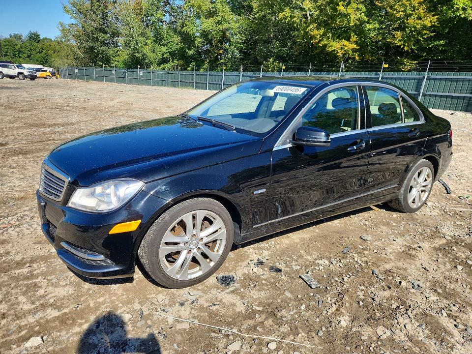 2012 Mercedes-benz C მანქანა იყიდება აუქციონზე, vin: WDDGF4HB5CR216667        , აუქციონის ნომერი: 69089456