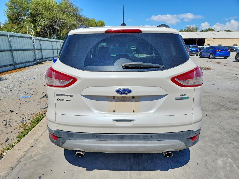 Продажа на аукционе авто 2016 Ford Escape, vin: 1FMCU0GX7GUB06898, номер лота: 70619106
