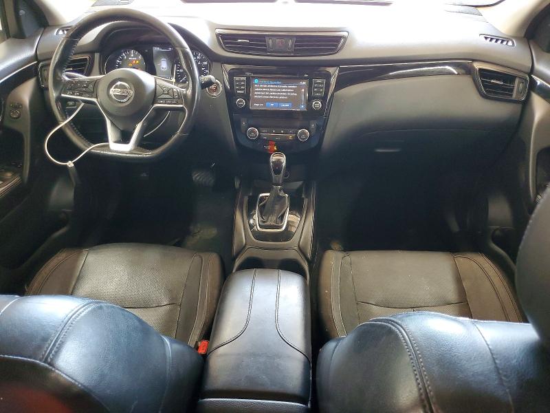 68107996 :رقم المزاد ، JN1BJ1CR8HW130285 vin ، 2017 Nissan Rogue Sport مزاد بيع
