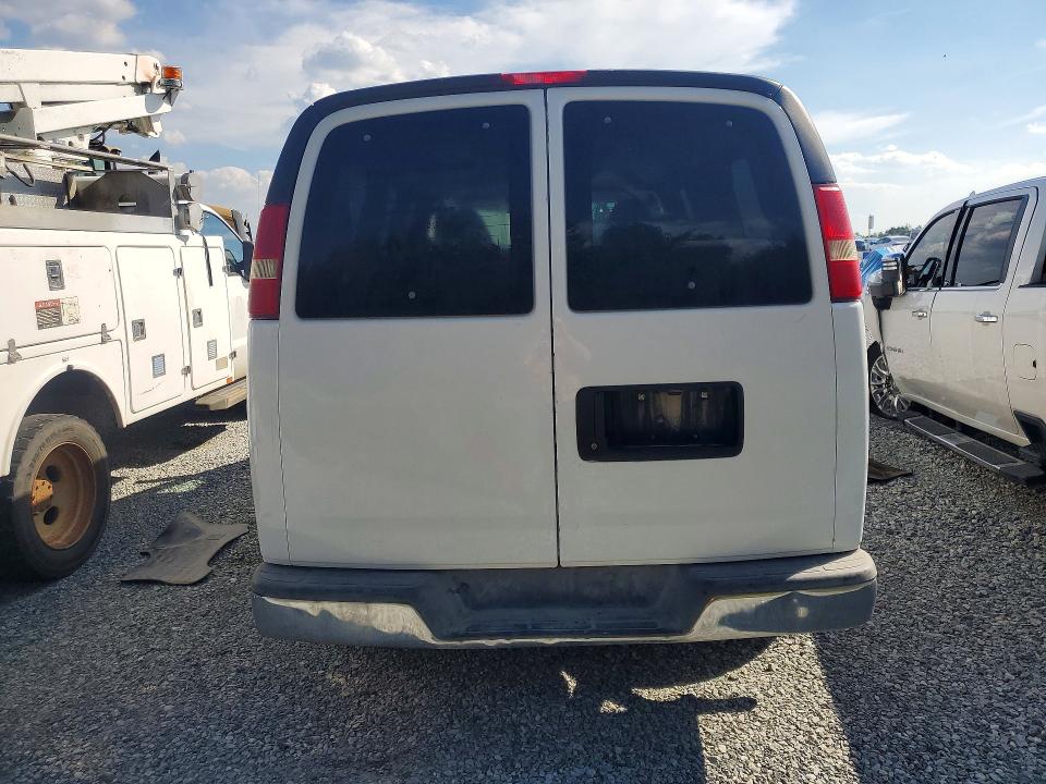 2010 Chevrolet Express G3500 მანქანა იყიდება აუქციონზე, vin: 1GA2GYDG3A1117053, აუქციონის ნომერი: 69748486
