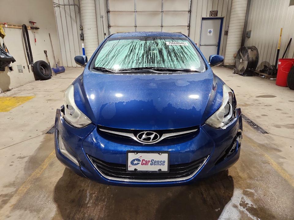 70668946 :رقم المزاد ، KMHDH4AE3FU251524 vin ، 2015 Hyundai Elantra مزاد بيع