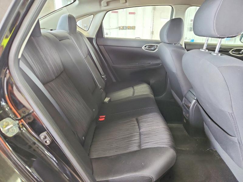 68137836 :رقم المزاد ، 3N1AB7AP4JL648970 vin ، 2018 Nissan Sentra مزاد بيع