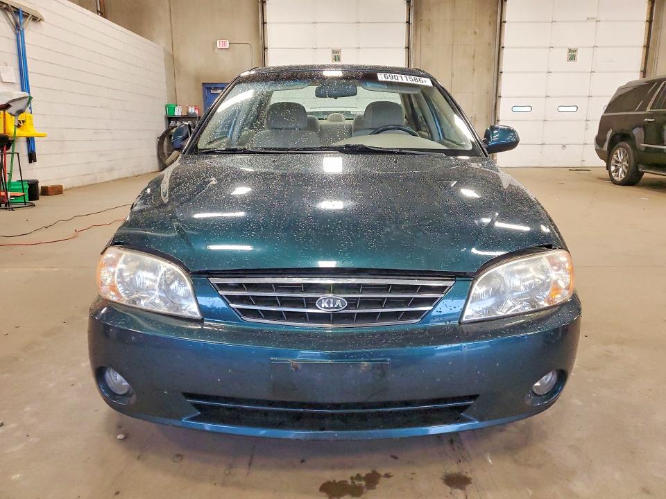69011586 :رقم المزاد ، KNAFB121425156903 vin ، 2002 Kia Spectra مزاد بيع