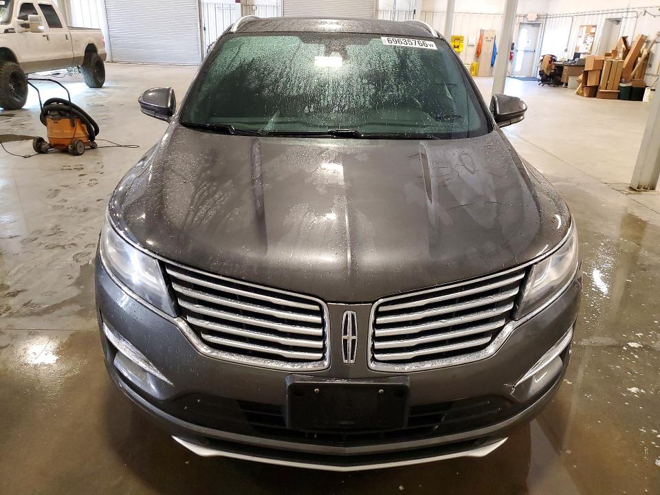 69635766 :رقم المزاد ، 5LMTJ3DH9HUL19504 vin ، 2017 Lincoln Mkc مزاد بيع